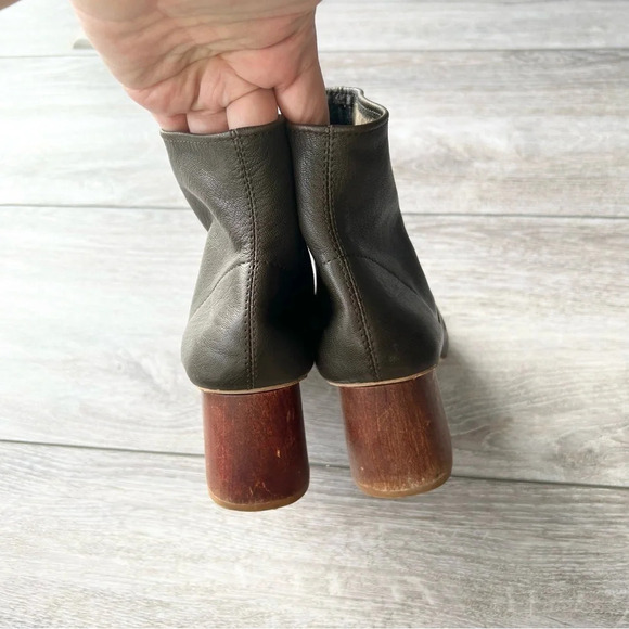 Jeffrey Campbell Kovac Bootie  With Chunky Heel - Picture 6 of 13